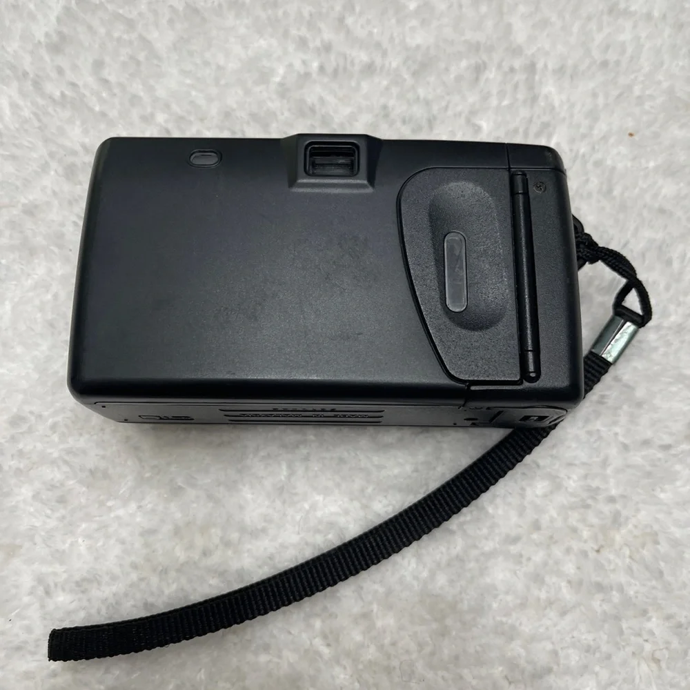 Nikon NiceTouch 2 Compact Black Camera - UNTESTED
